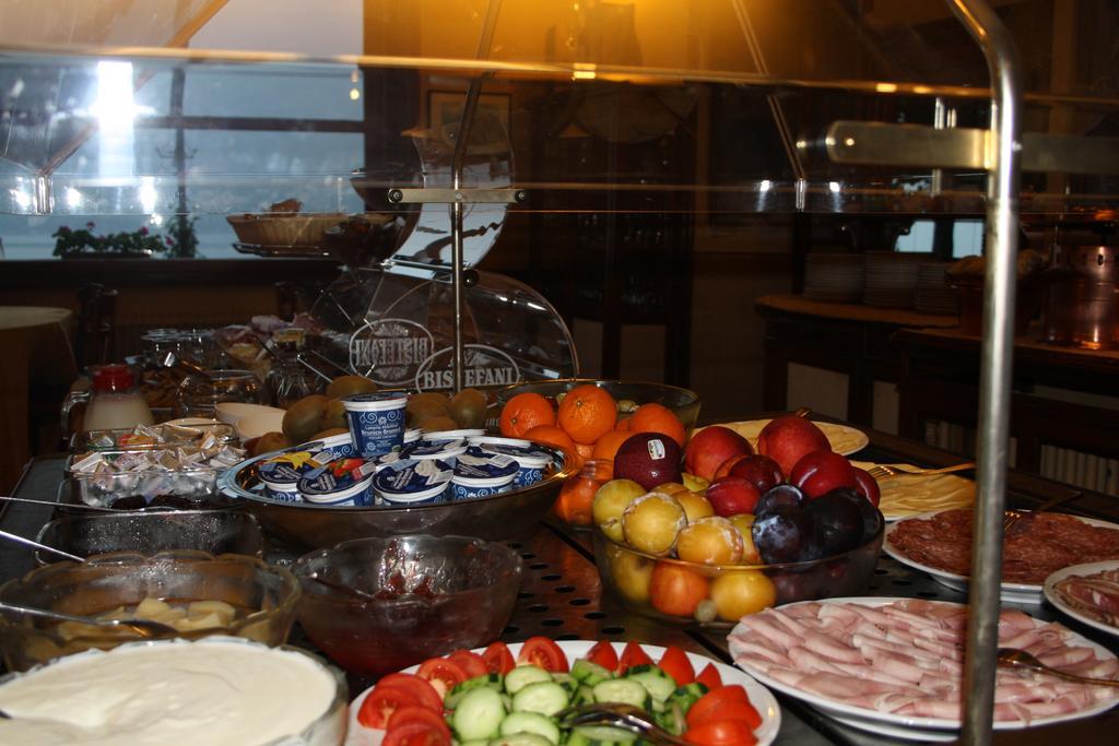 Hotel Vapore Торно Екстериор снимка